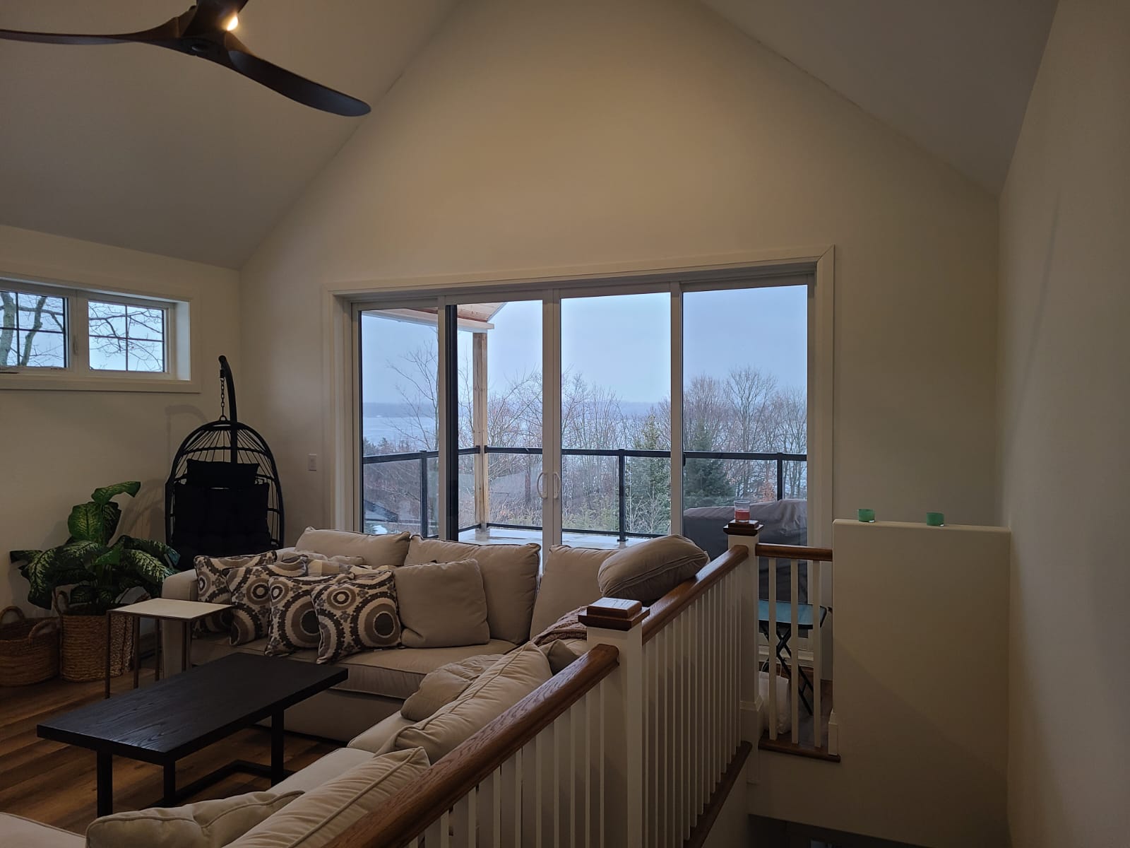 Second-floor loft
